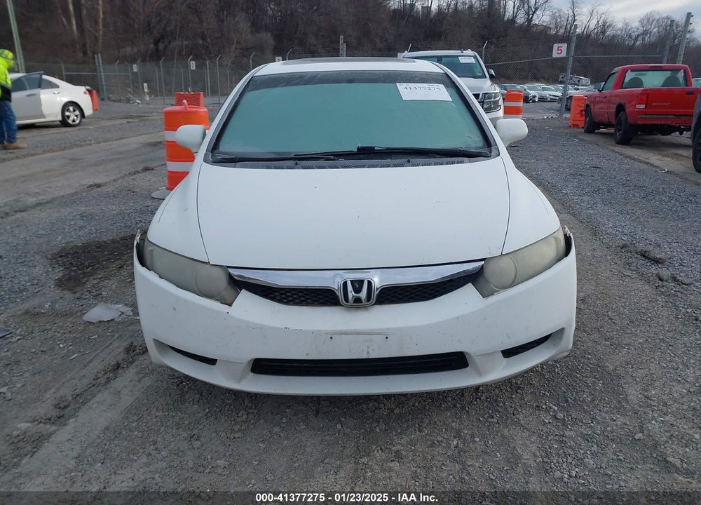 2011 HONDA CIVIC VIN: 19XFA1F91BE020013