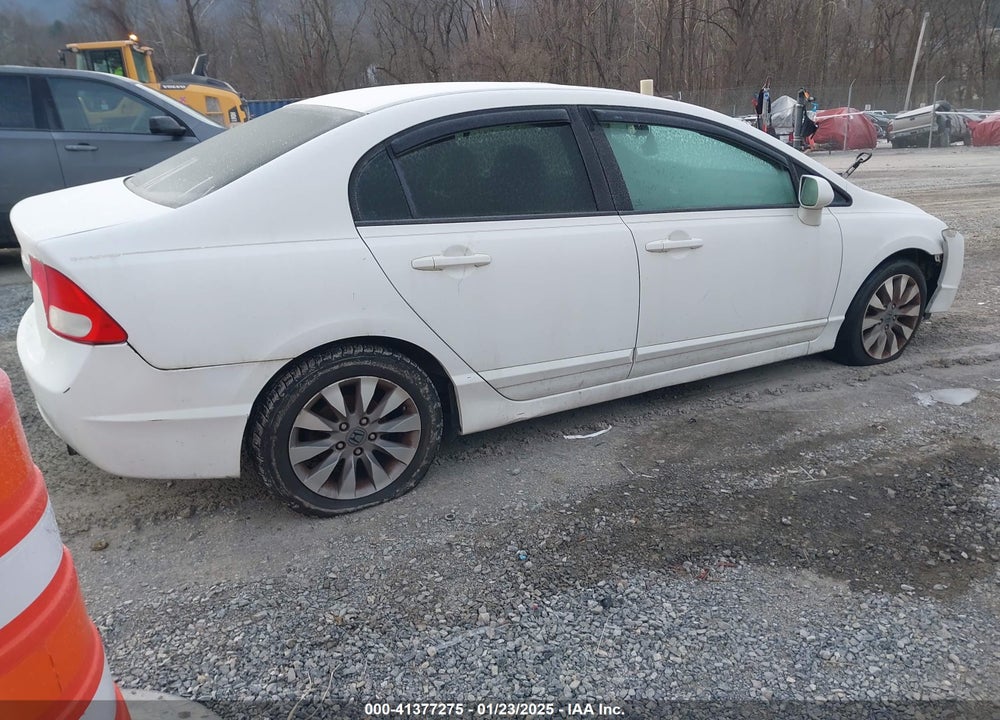 2011 HONDA CIVIC VIN: 19XFA1F91BE020013