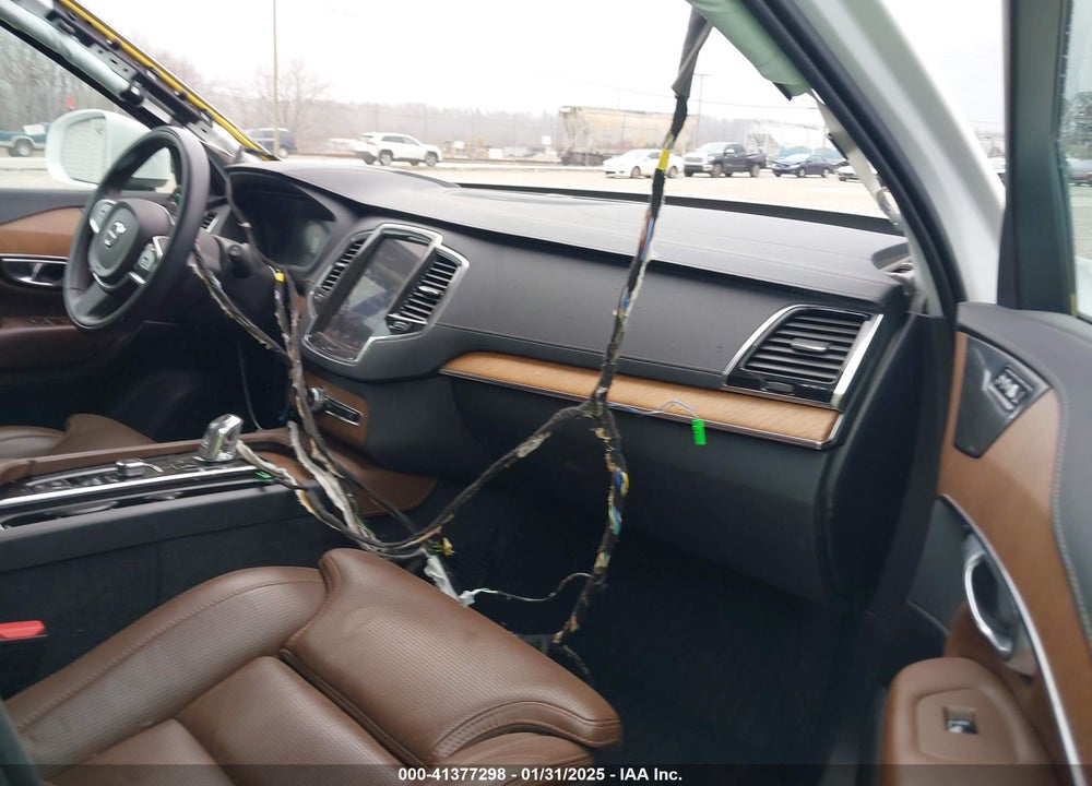 2019 VOLVO XC90 HYBRID VIN: YV4BR0CL4K1516120