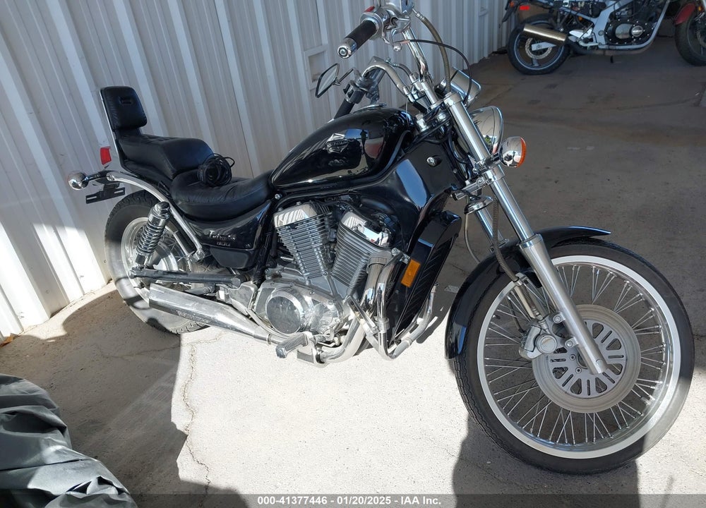 1994 SUZUKI VS800 GLP VIN: JS1VS52A9R2104727
