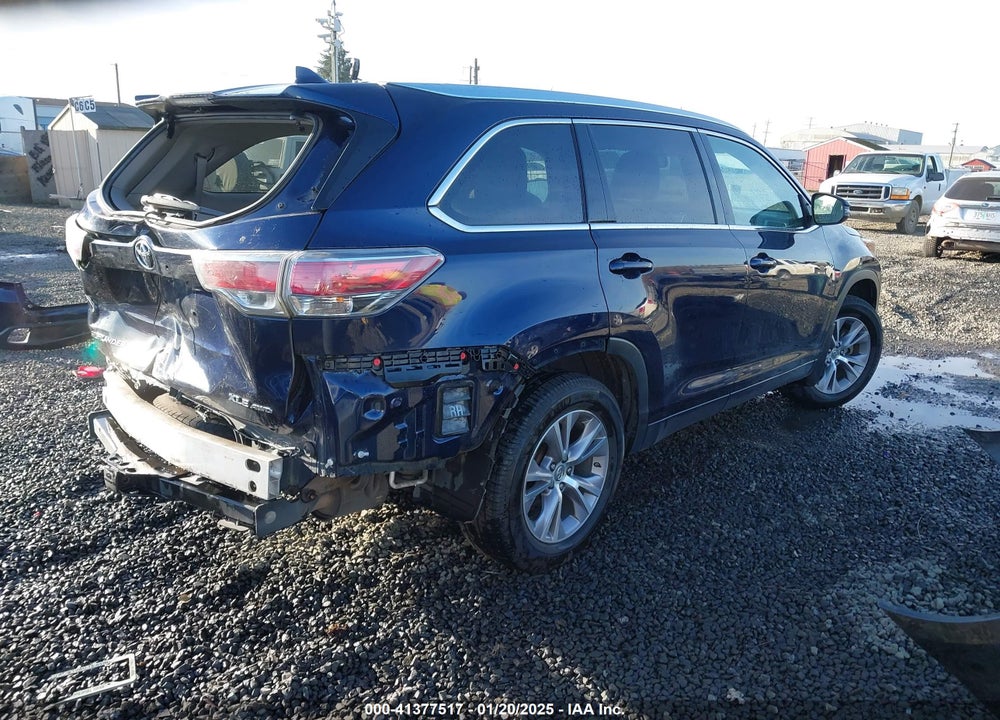 2015 TOYOTA HIGHLANDER XLE V6 VIN: 5TDJKRFH5FS096827
