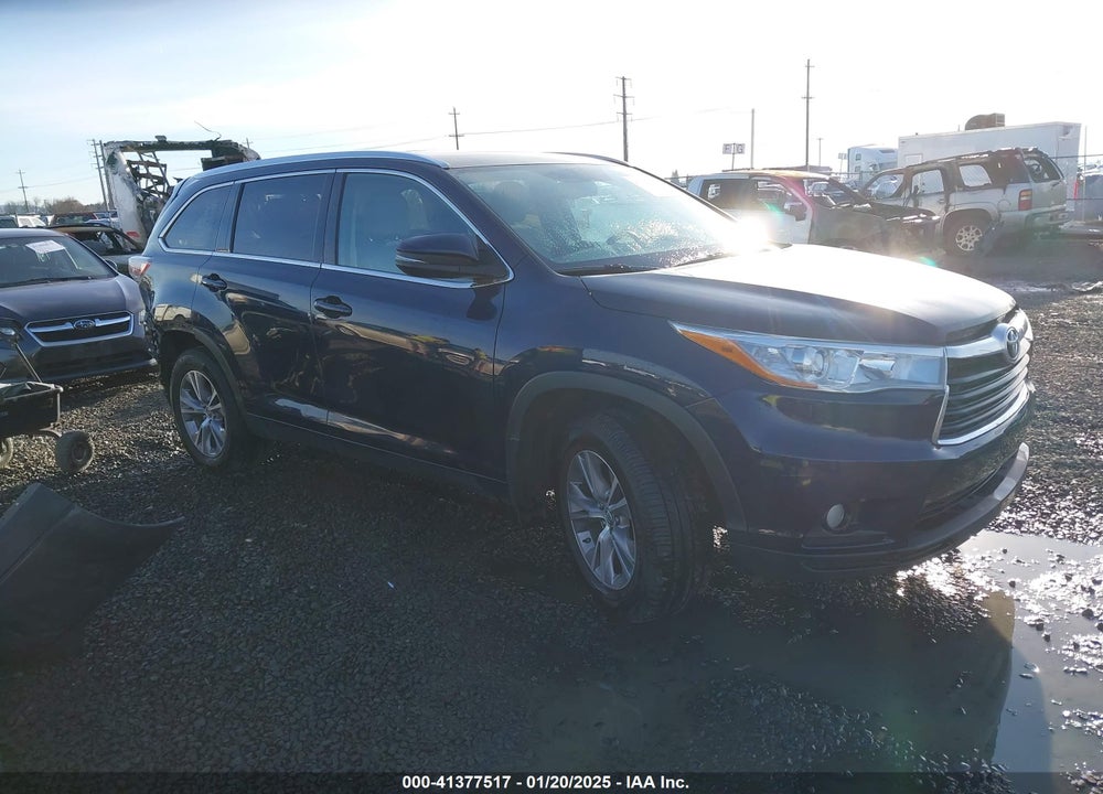 2015 TOYOTA HIGHLANDER XLE V6 VIN: 5TDJKRFH5FS096827