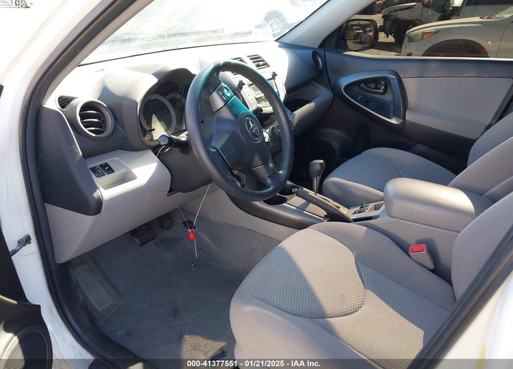 2011 TOYOTA RAV4 VIN: 2T3ZF4DV5BW058624