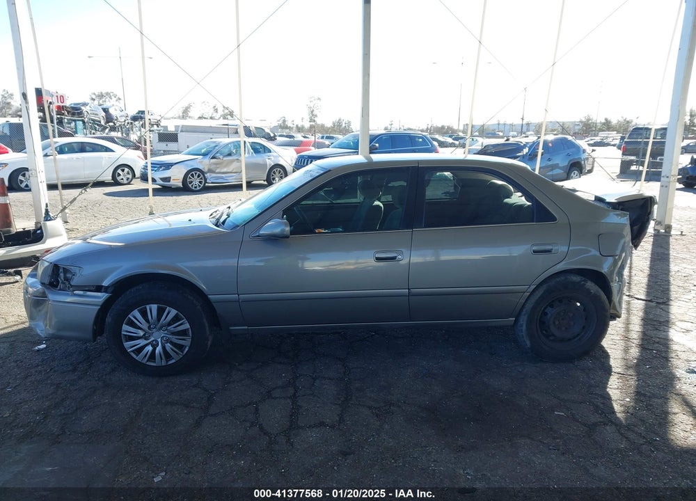 2000 TOYOTA CAMRY VIN: 4T1BG22K2YU706711