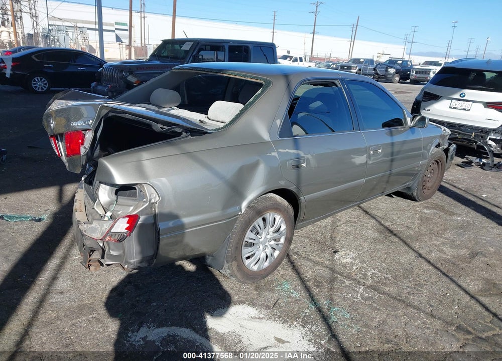 2000 TOYOTA CAMRY VIN: 4T1BG22K2YU706711