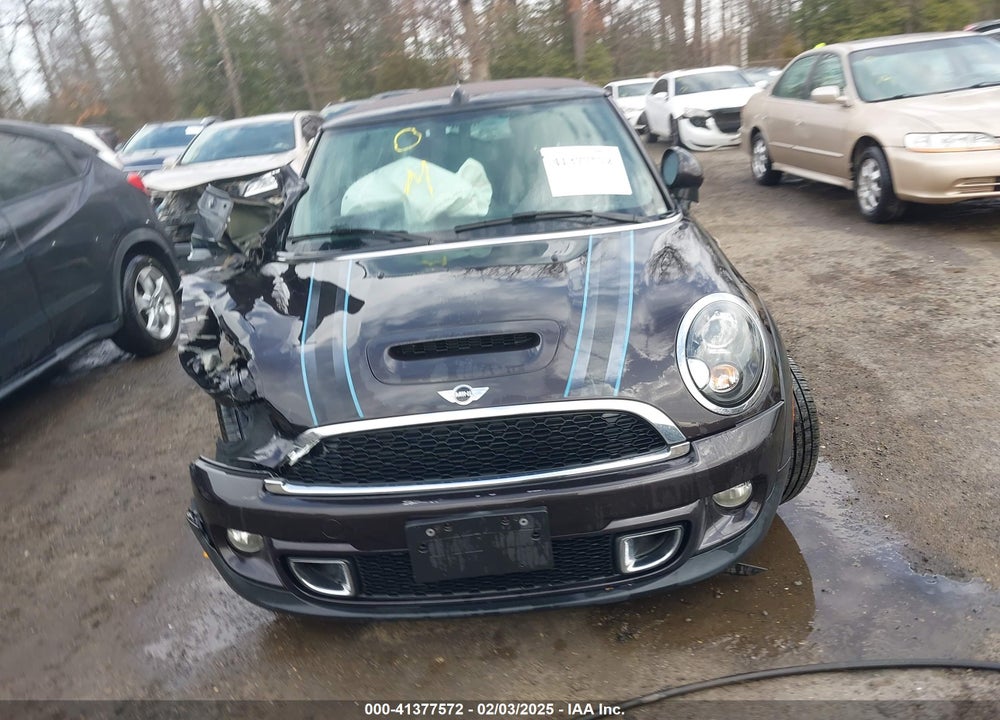 2013 MINI CONVERTIBLE COOPER S VIN: WMWZP3C54DT297304
