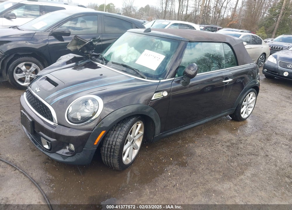 2013 MINI CONVERTIBLE COOPER S VIN: WMWZP3C54DT297304