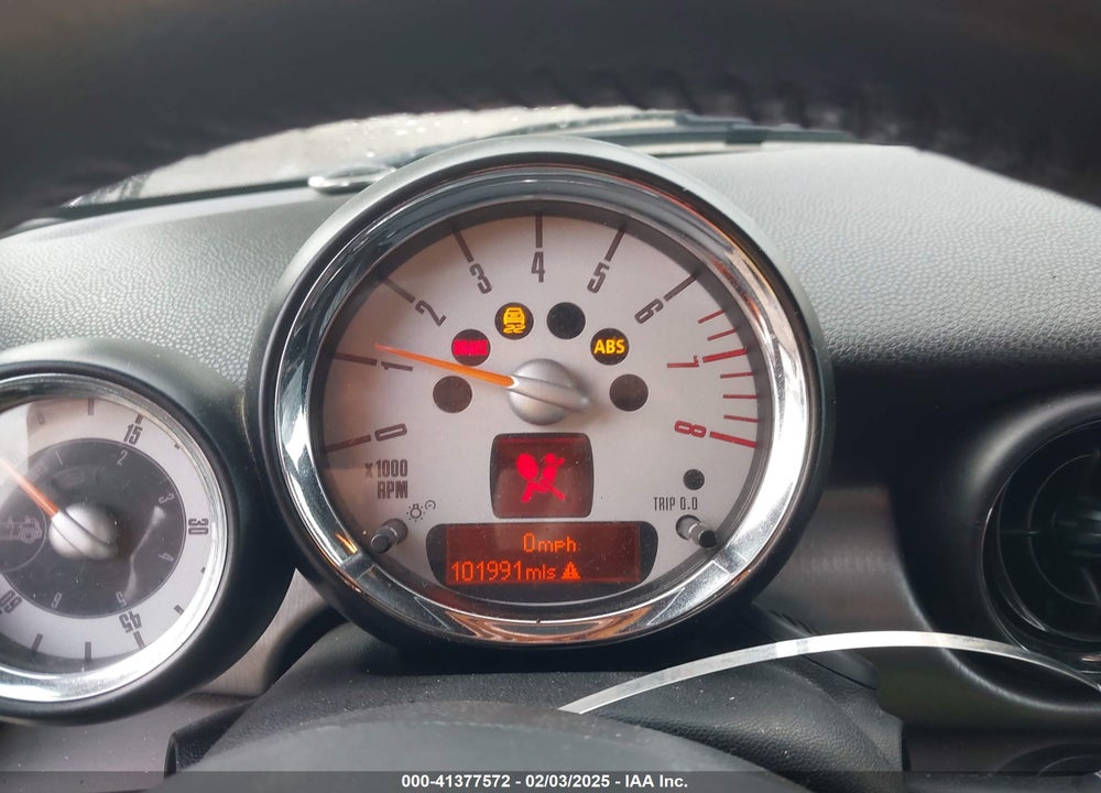2013 MINI CONVERTIBLE COOPER S VIN: WMWZP3C54DT297304