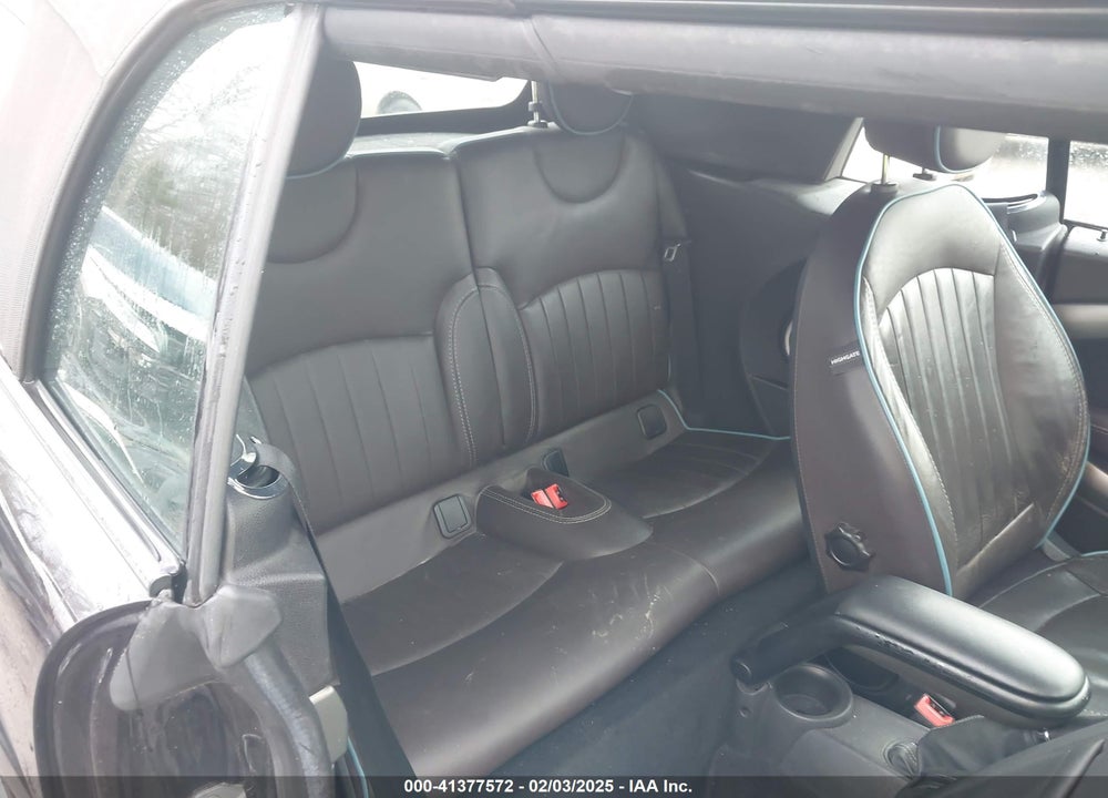 2013 MINI CONVERTIBLE COOPER S VIN: WMWZP3C54DT297304