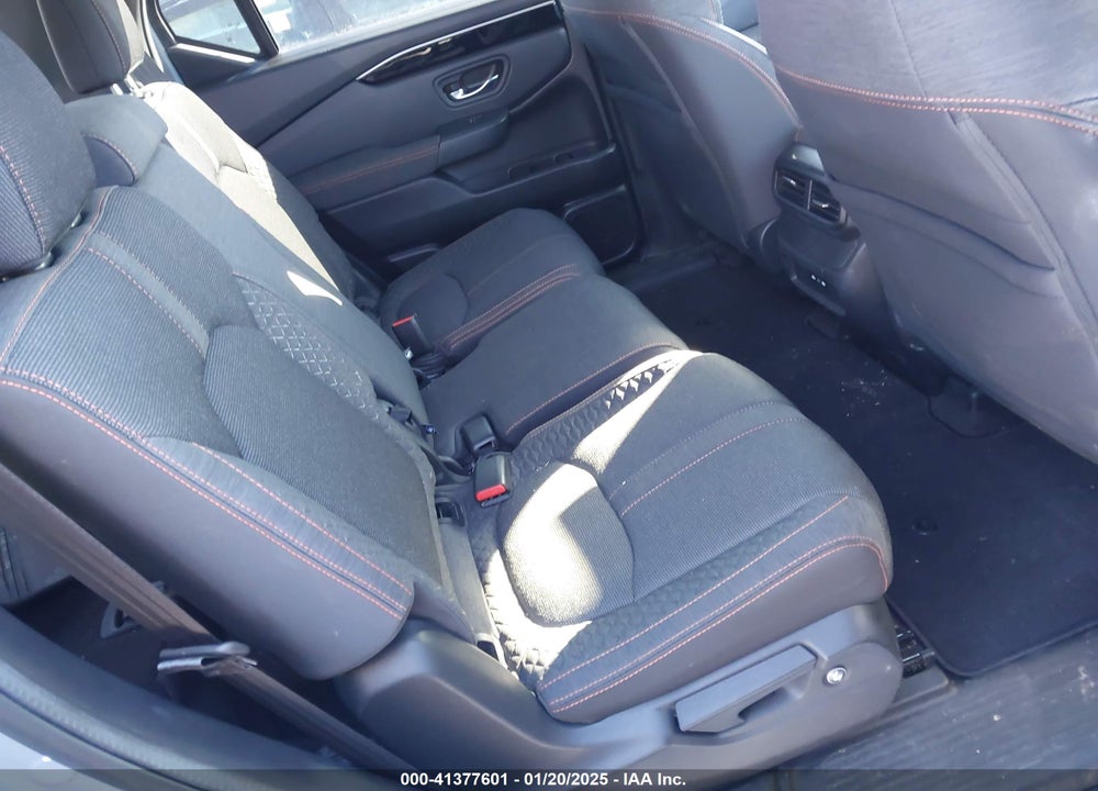 2024 HONDA PILOT VIN: 5FNYG1H39RB027750