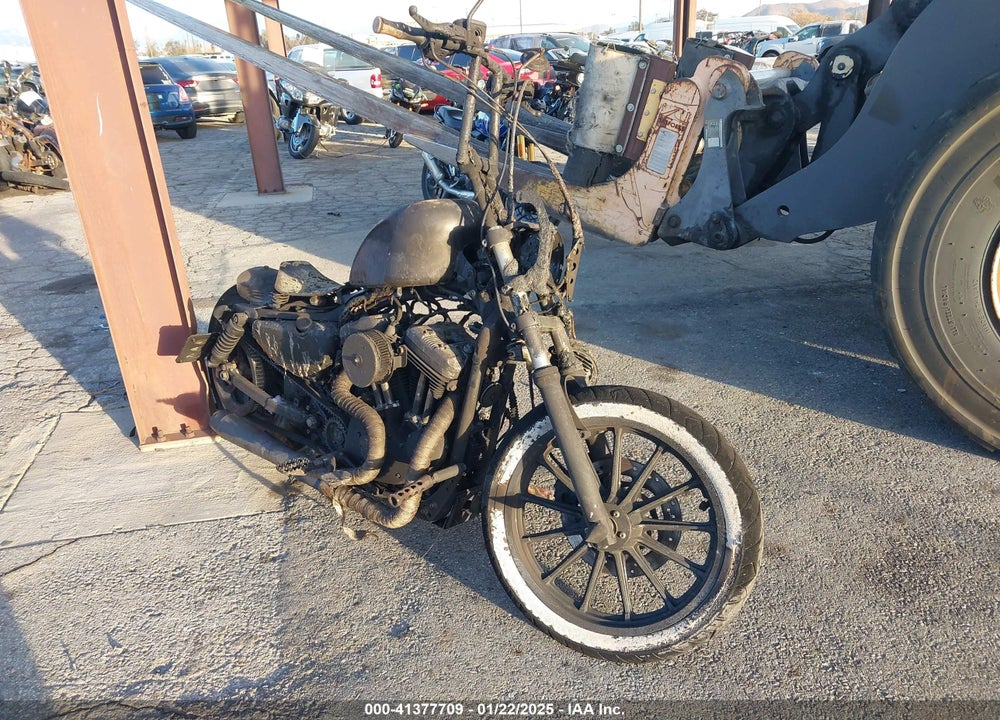 2011 HARLEY-DAVIDSON XL883 N VIN: 1HD4LE239BC412270