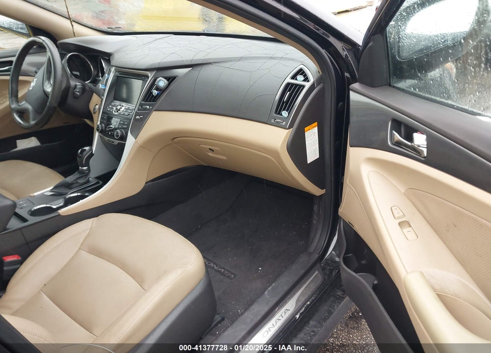 2012 HYUNDAI SONATA HYBRID VIN: KMHEC4A45CA057567
