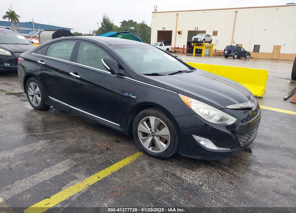 2012 HYUNDAI SONATA HYBRID VIN: KMHEC4A45CA057567