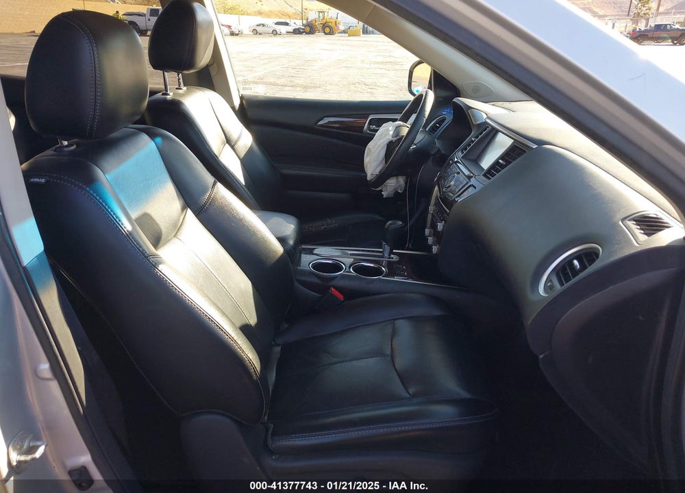 2015 NISSAN PATHFINDER SL VIN: 5N1AR2MN8FC623235
