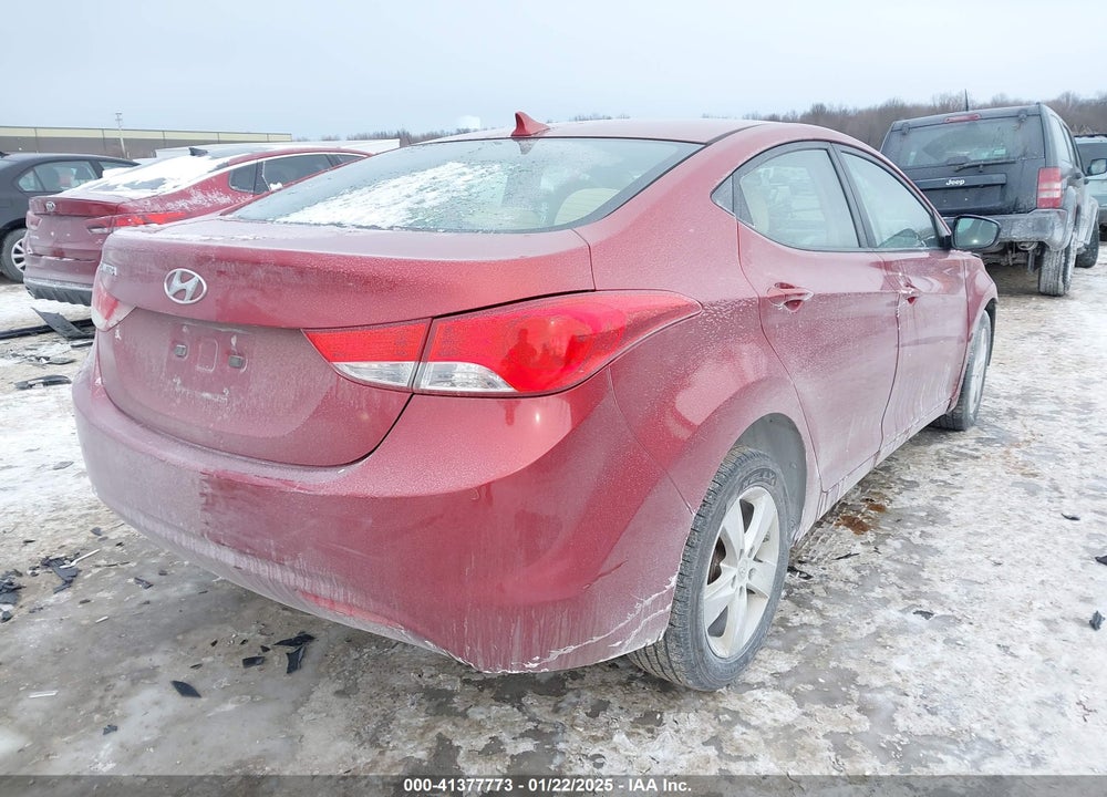 2013 HYUNDAI ELANTRA VIN: 5NPDH4AE2DH269749