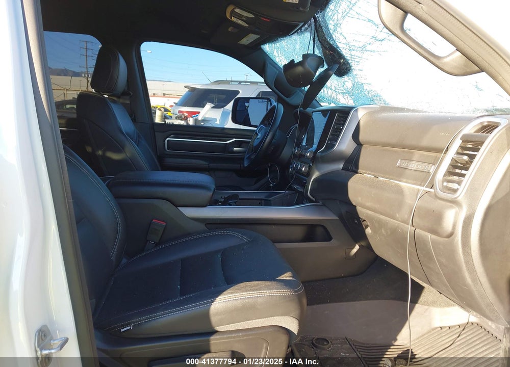 2022 RAM 1500 VIN: 1C6RREFM6NN431903