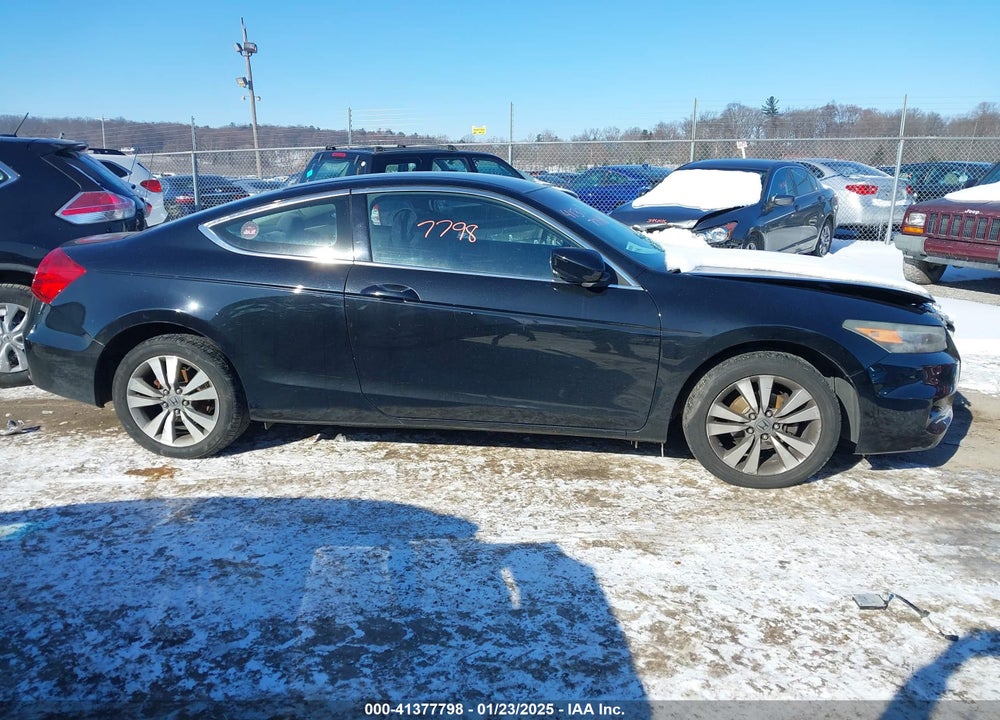 2012 HONDA ACCORD VIN: 1HGCS1B33CA018786