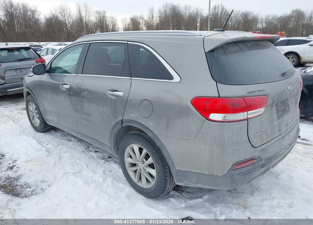 2017 KIA SORENTO 3.3L LX VIN: 5XYPGDA59HG198675