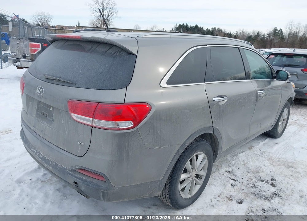 2017 KIA SORENTO 3.3L LX VIN: 5XYPGDA59HG198675
