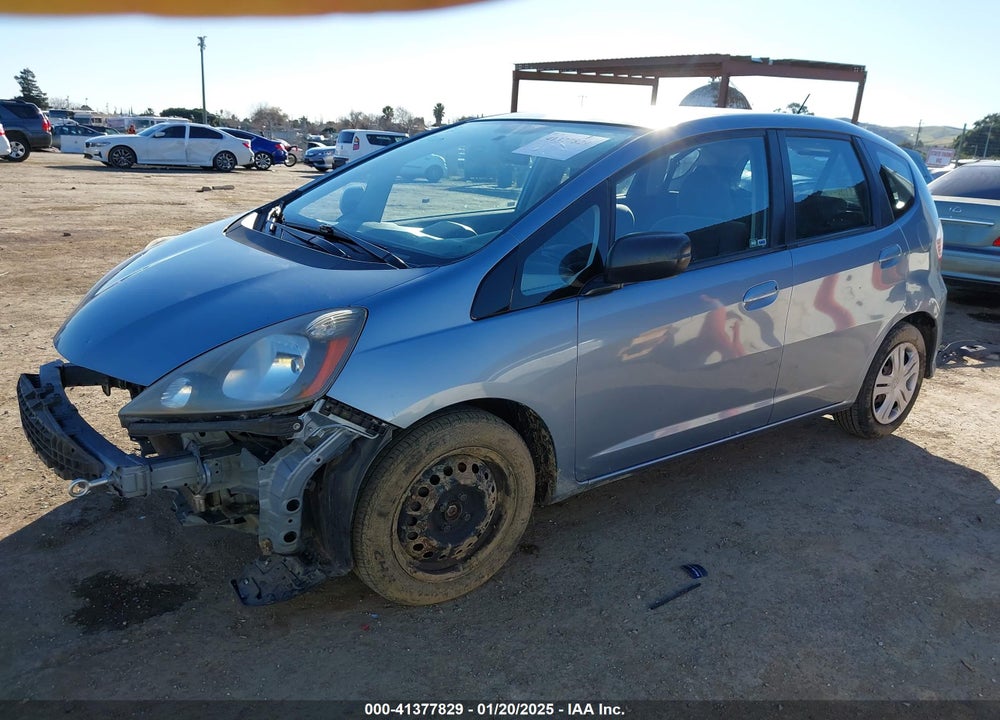 2011 HONDA FIT VIN: JHMGE8H3XBC021421