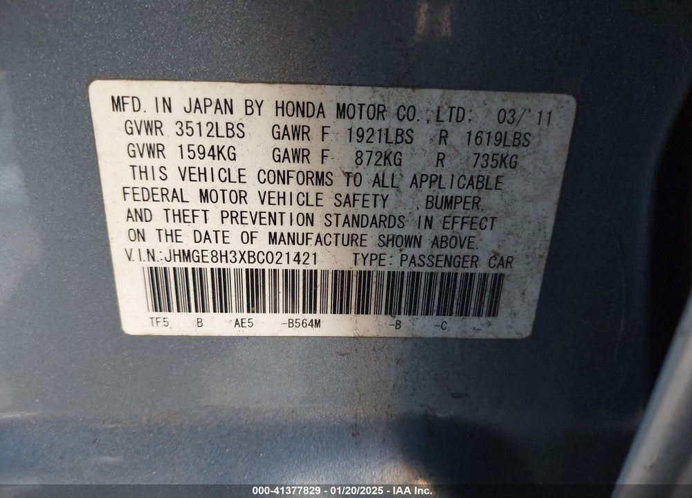 2011 HONDA FIT VIN: JHMGE8H3XBC021421