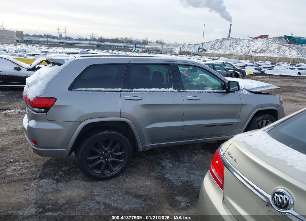 2019 JEEP GRAND CHEROKEE ALTITUDE 4X4 VIN: 1C4RJFAG3KC588187