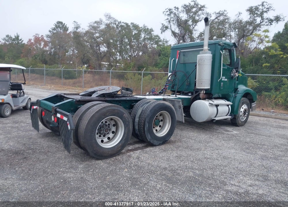 2005 INTERNATIONAL 9200 9200I VIN: 3HSCESBR75N175616