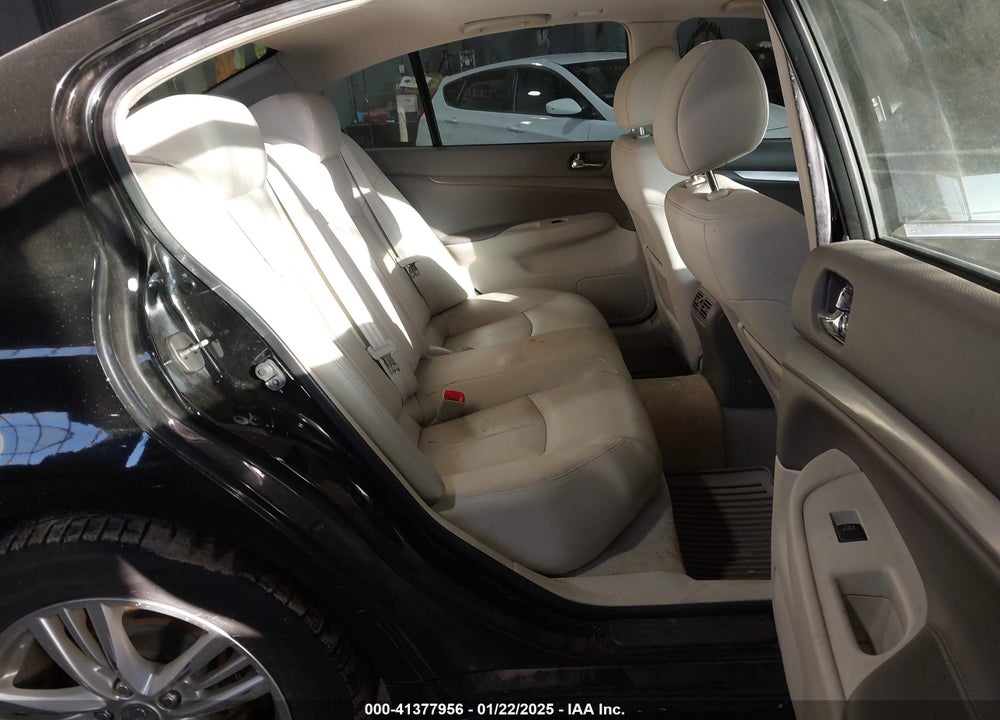 2011 INFINITI G37X VIN: JN1CV6AR4BM352432