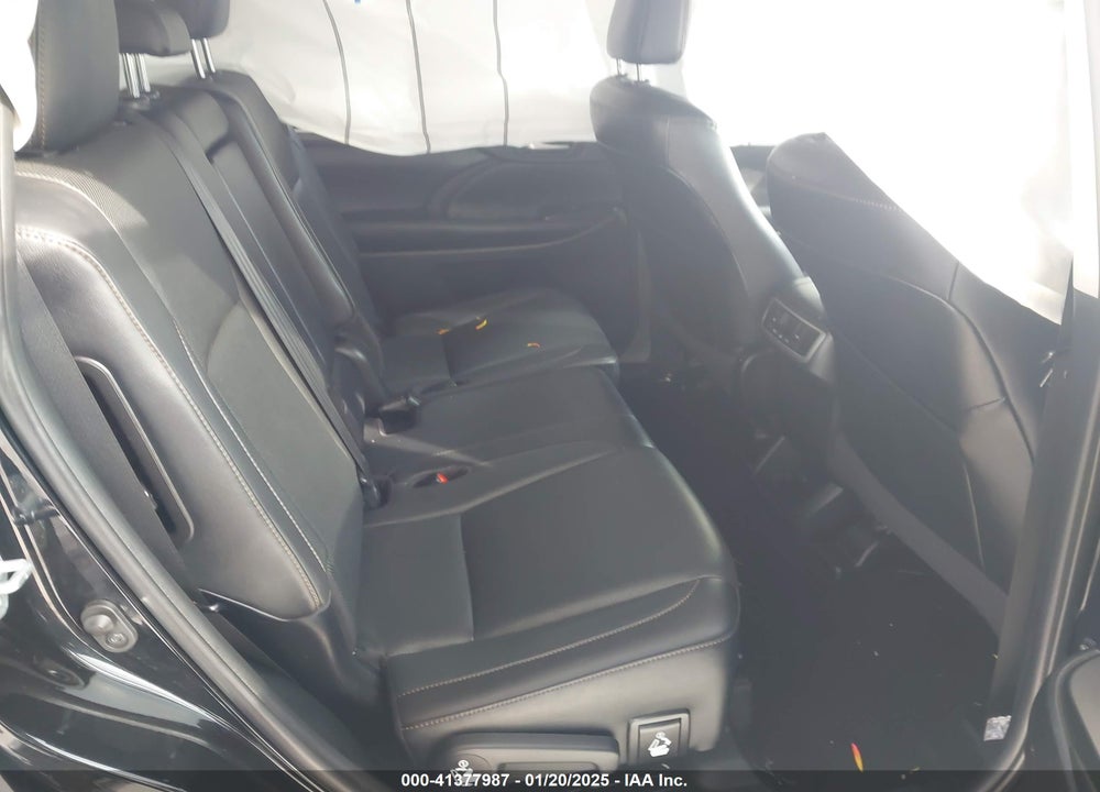 2019 TOYOTA HIGHLANDER VIN: 5TDDZRFH6KS745778
