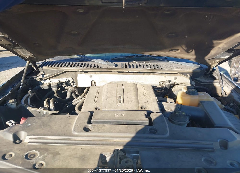 2007 LINCOLN NAVIGATOR ULTIMATE VIN: 5LMFU275X7LJ17484