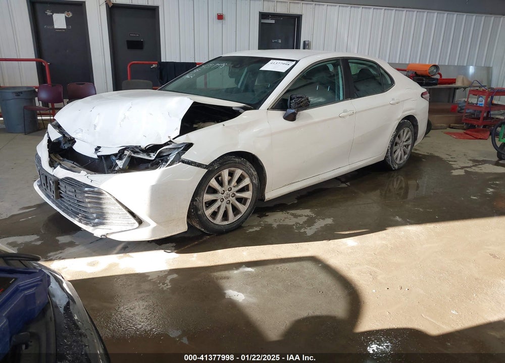 2019 TOYOTA CAMRY VIN: 4T1B11HK4KU256604