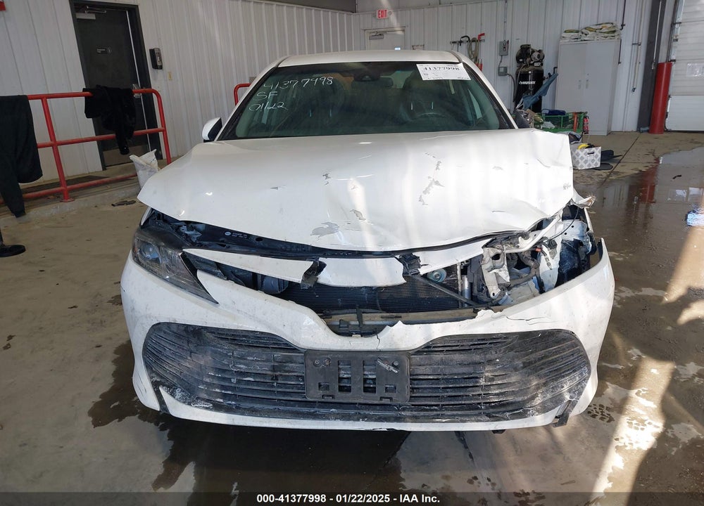 2019 TOYOTA CAMRY VIN: 4T1B11HK4KU256604