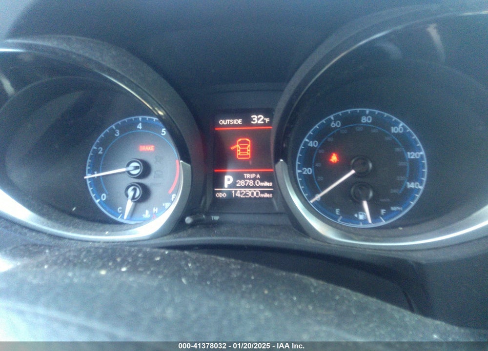 2014 TOYOTA COROLLA VIN: 5YFBURHE5EP140835