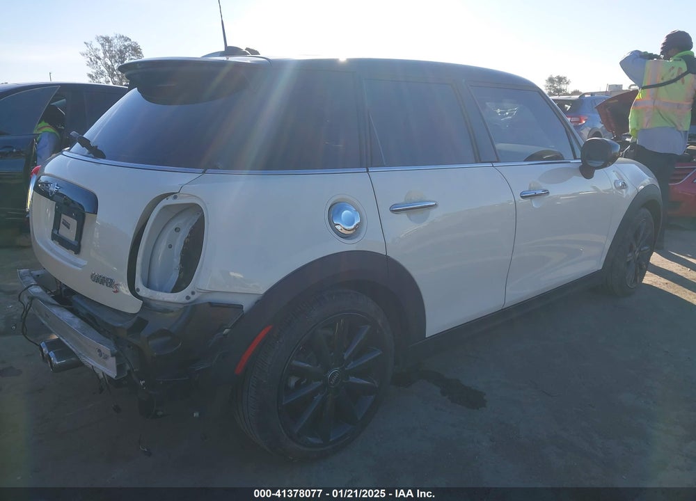 2020 MINI HARDTOP VIN: WMWXU9C06L2L54257