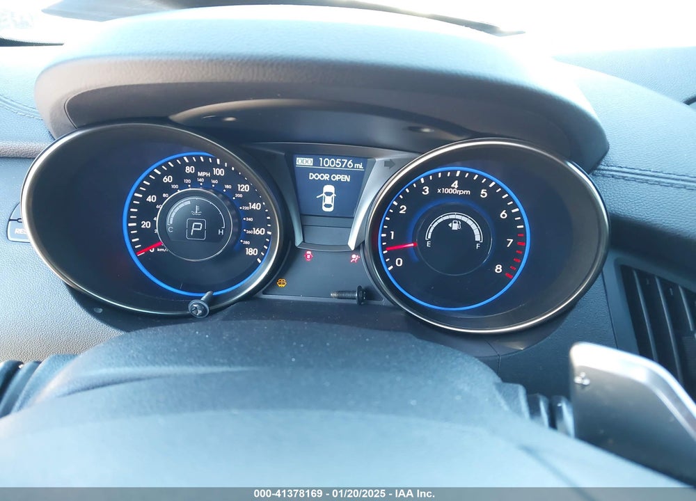 2015 HYUNDAI GENESIS VIN: KMHHU6KJ1FU126638