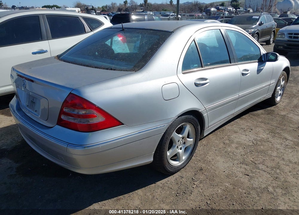 2001 MERCEDES-BENZ C 240 VIN: WDBRF61J41F085292