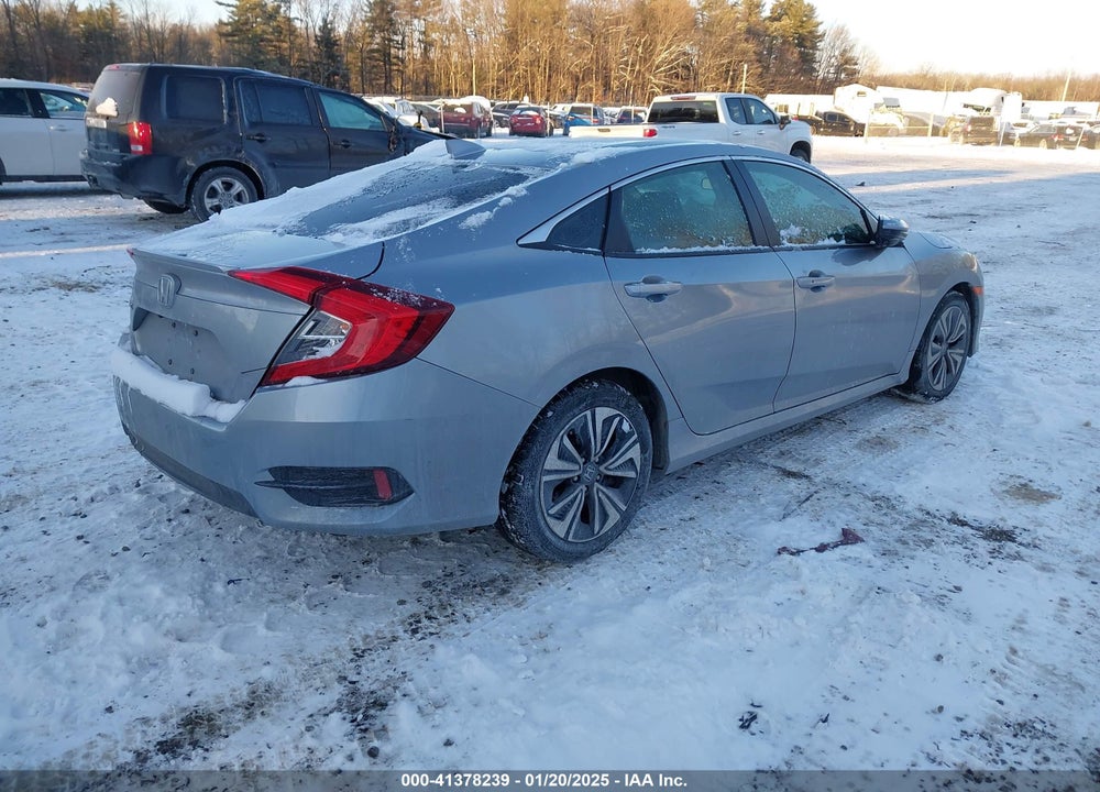 2018 HONDA CIVIC VIN: JHMFC1F35JX032832