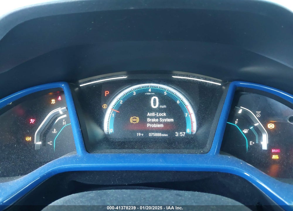 2018 HONDA CIVIC VIN: JHMFC1F35JX032832