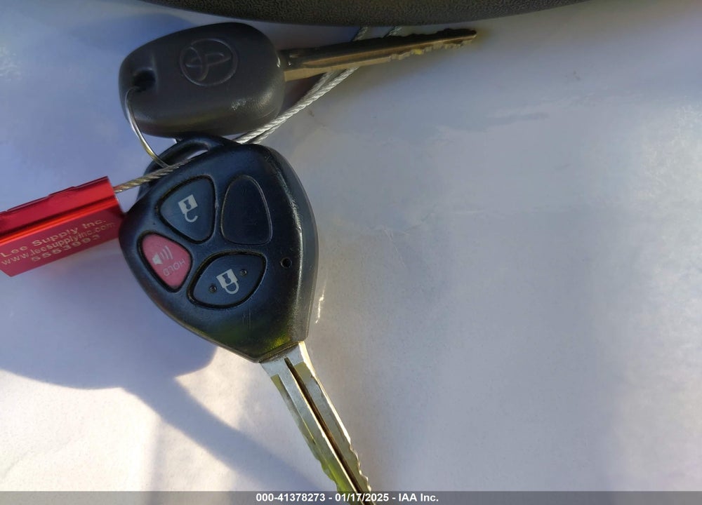 2010 TOYOTA YARIS VIN: JTDBT4K37A1366600