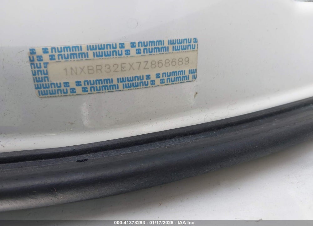 2007 TOYOTA COROLLA VIN: 1NXBR32EX7Z868689