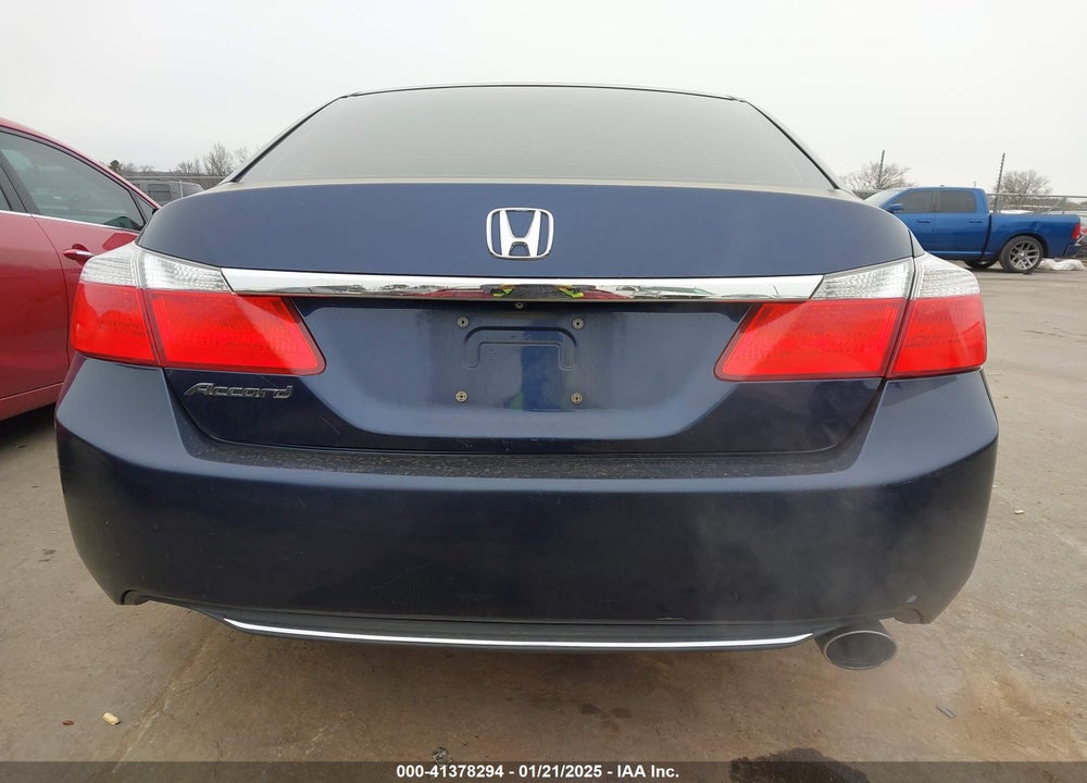 2013 HONDA ACCORD LX VIN: 1HGCR2F33DA109781