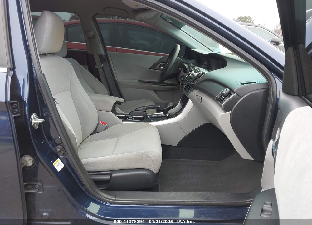 2013 HONDA ACCORD LX VIN: 1HGCR2F33DA109781