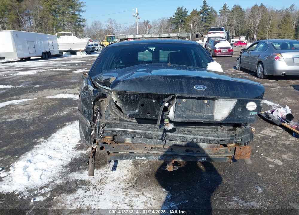 2011 FORD CROWN VICTORIA POLICE INTERCEPTOR VIN: 2FABP7BV1BX172280
