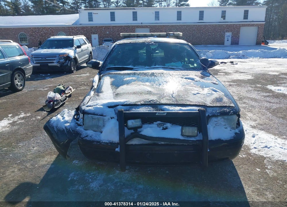 2011 FORD CROWN VICTORIA POLICE INTERCEPTOR VIN: 2FABP7BV1BX172280