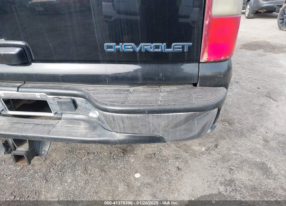 2003 CHEVROLET TAHOE LT VIN: 1GNEK13Z03R314206