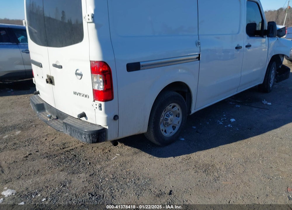 2017 NISSAN NV CARGO NV1500 SV V6 VIN: 1N6BF0KM4HN804143