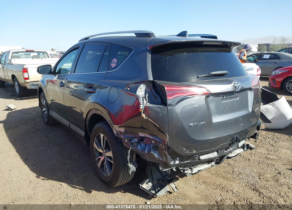 2016 TOYOTA RAV4 XLE VIN: 2T3WFREV2GW262268
