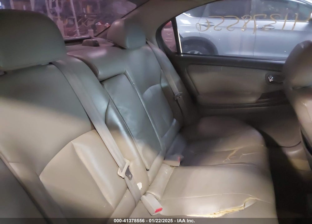 2000 INFINITI I30 LUXURY/TOURING VIN: JNKCA31A6YT119473