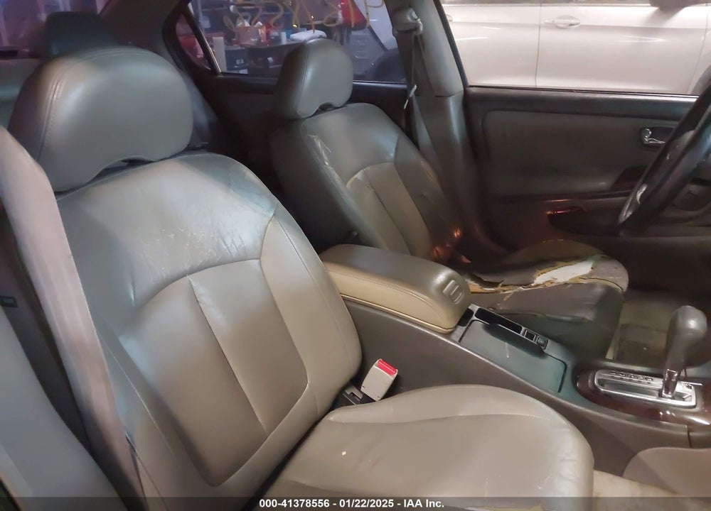 2000 INFINITI I30 LUXURY/TOURING VIN: JNKCA31A6YT119473