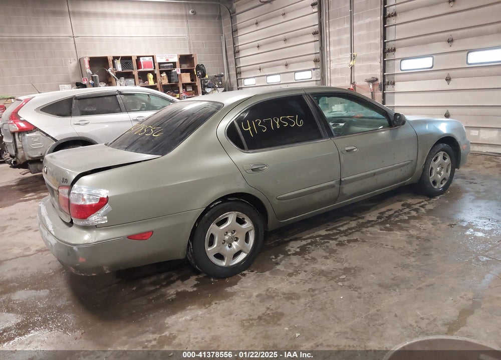 2000 INFINITI I30 LUXURY/TOURING VIN: JNKCA31A6YT119473